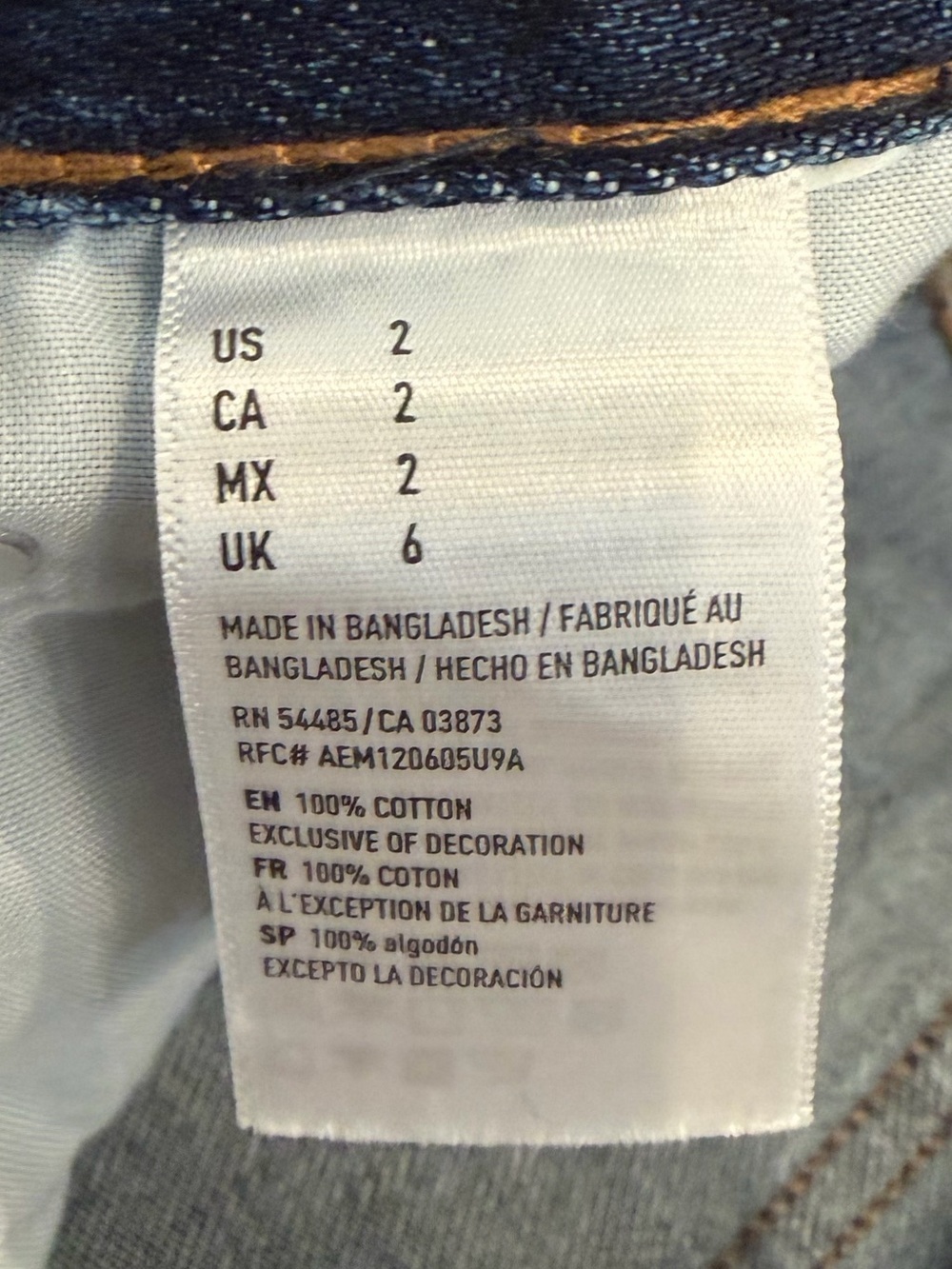 American Eagle Jean Mom Short Floral Cotton Denim - Picture 7 of 7
